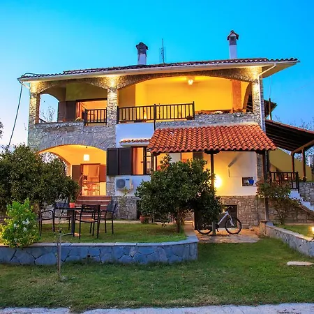 George's House * Sithonia