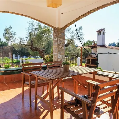 George's House Sithonia