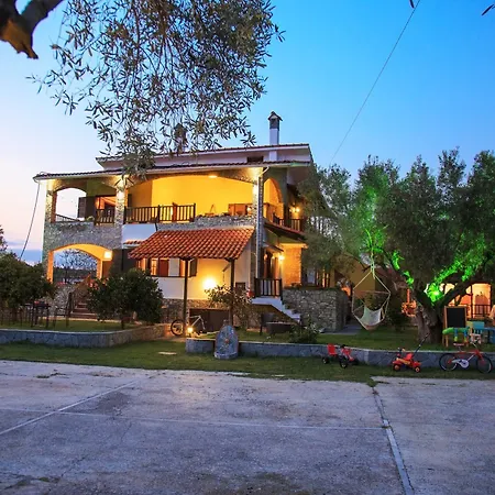 Nyaraló George's House *