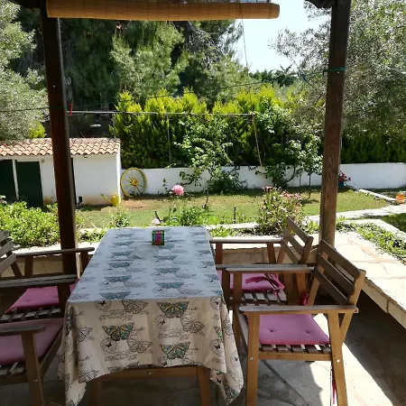 George's House Sithonia
