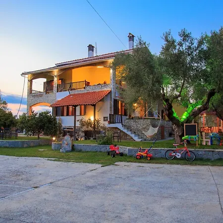 George's House Vakantiehuis Nikiti (Sithonia)