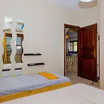 George's House * Nikiti (Sithonia)